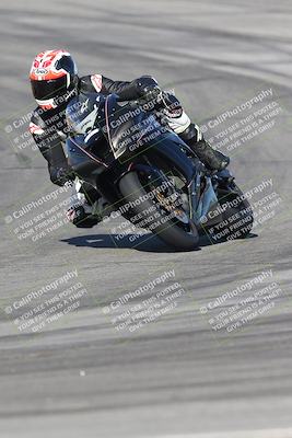 media/Nov-16-2025-Race Pace (Sun) [[8c5fa54630]]/Verified Riders/1-Turns 9 and 10 (925am)/